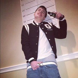 Meet your Posher, Russell